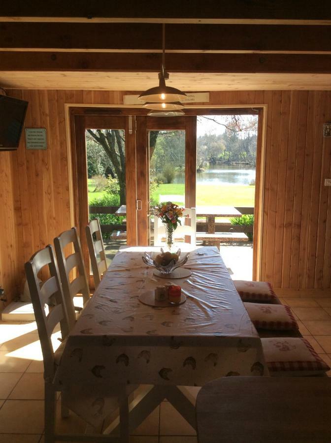 Spruce Lake Sauviat-sur-Vige Exterior foto