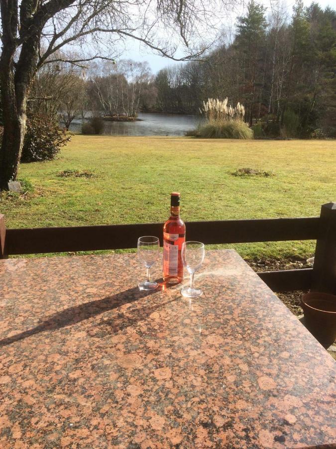Spruce Lake Sauviat-sur-Vige Exterior foto
