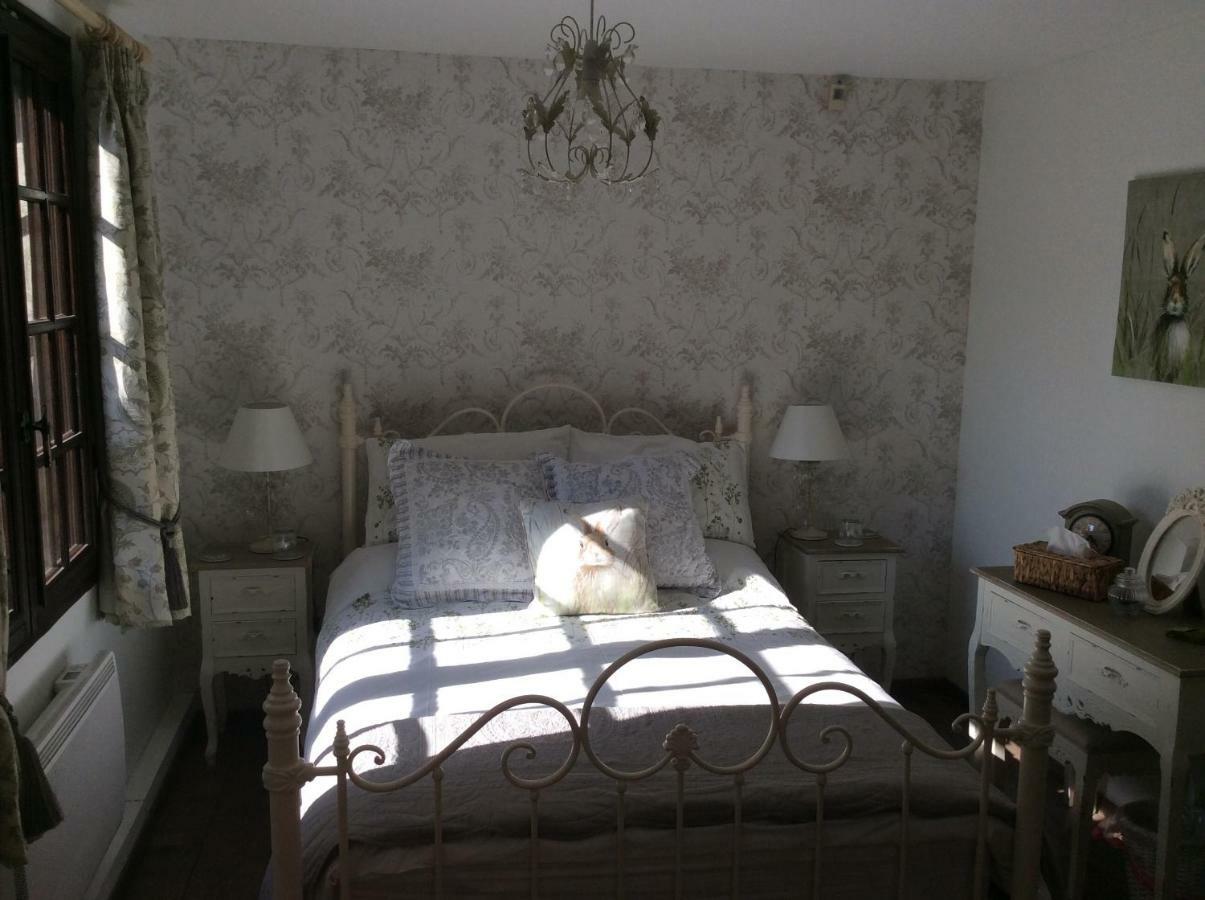 Spruce Lake Sauviat-sur-Vige Exterior foto